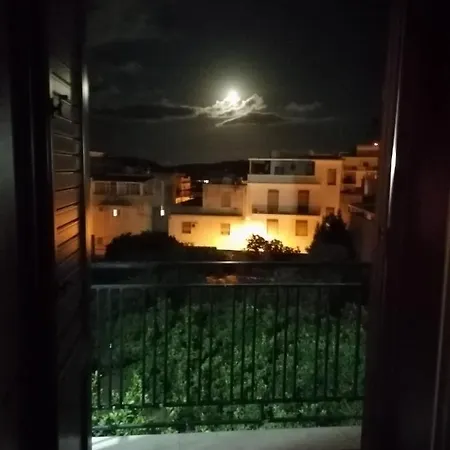Le Stanze Della 桑布卡迪西奇利亚